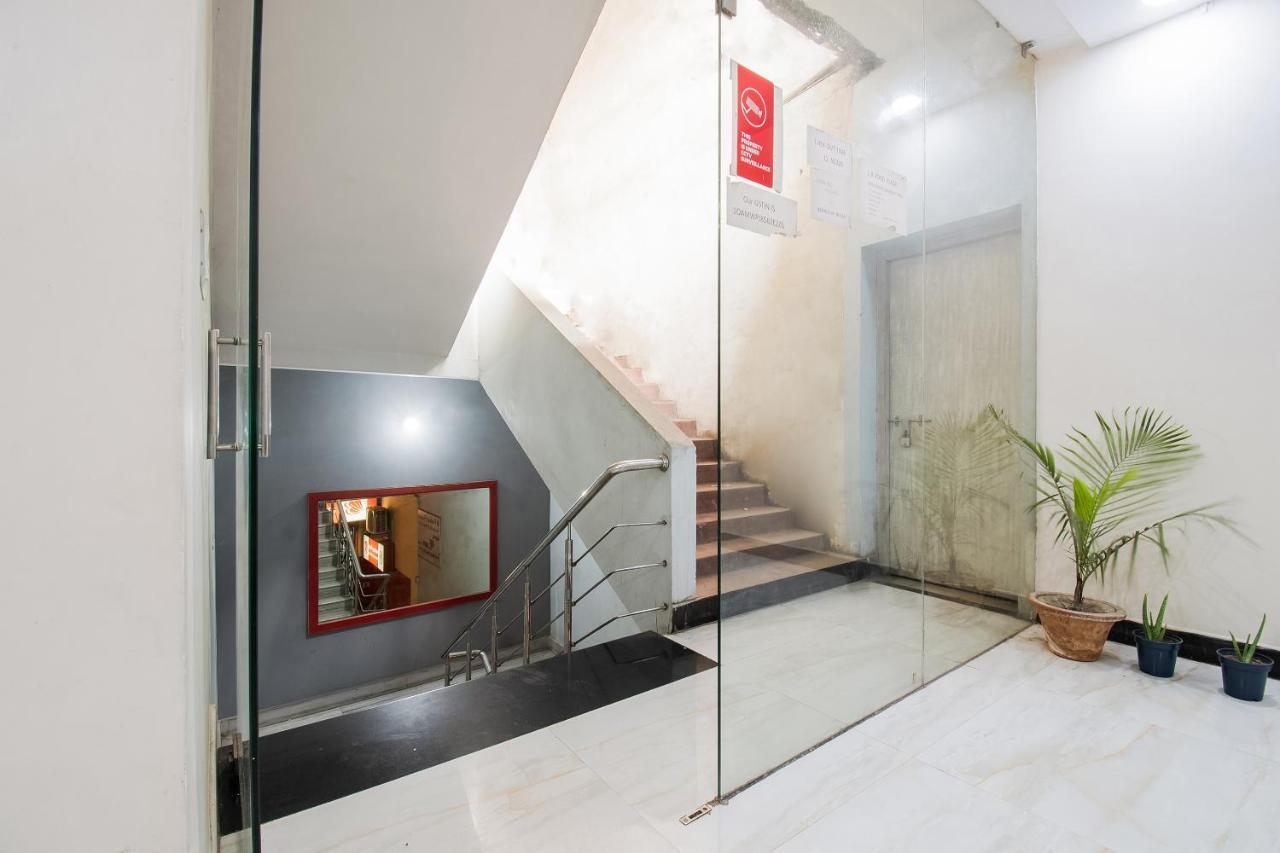 Oyo 44287 Hotel Aarav Plaza Muzaffarpur Extérieur photo